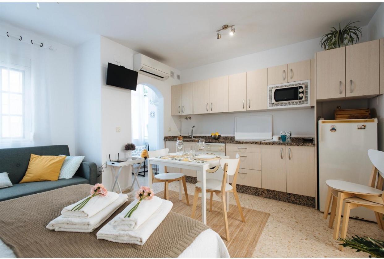 Lyrioshomes Chipiona Beach Εξωτερικό φωτογραφία